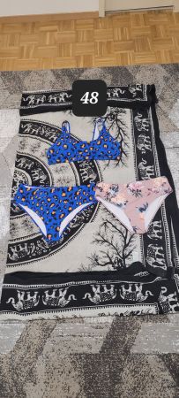 Maillot baine,Bikini bas/48 & Serivette plages légère 2x2 m