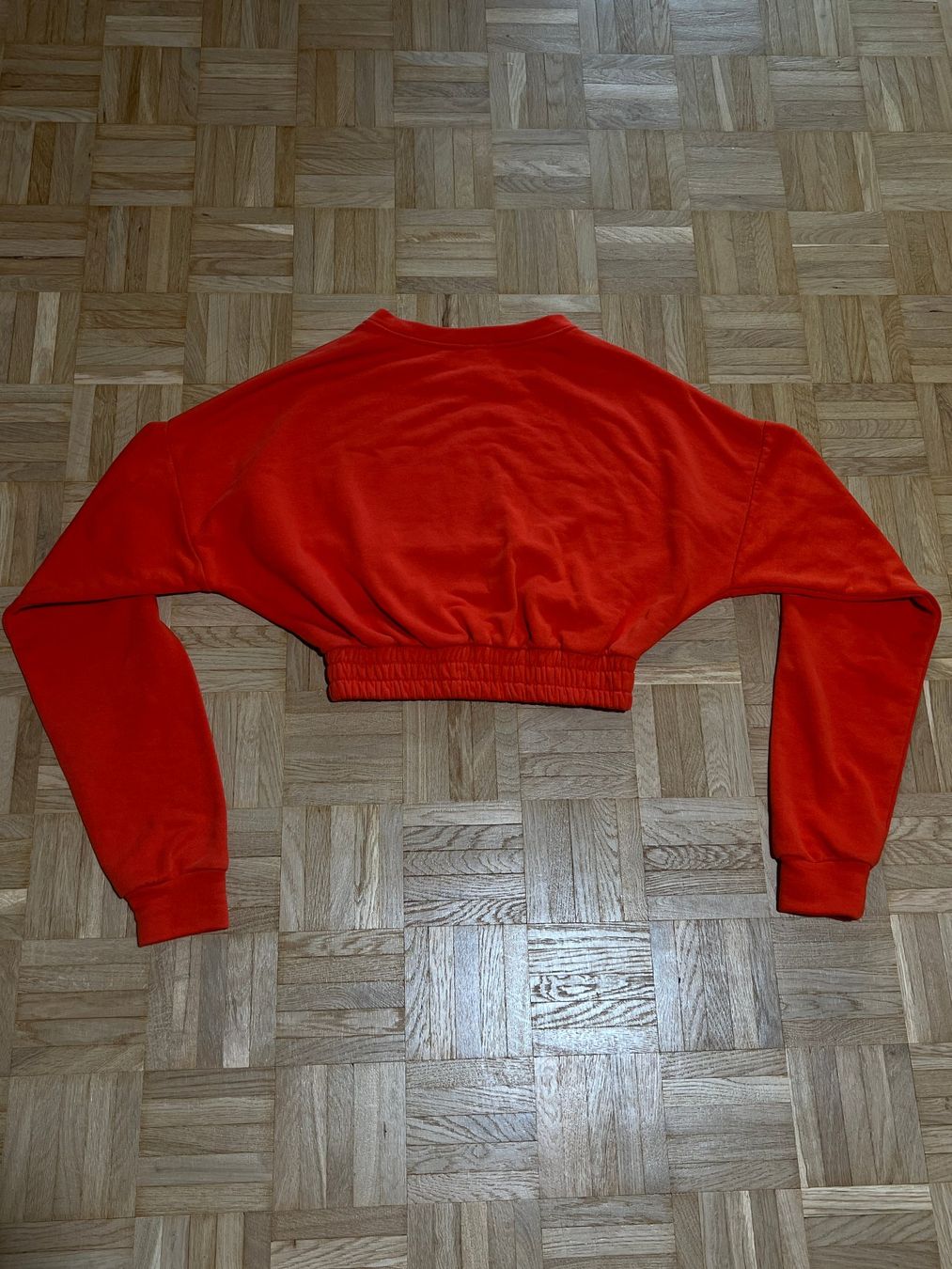 Maglioni & Felpe: Crop Sweatshirt Rot Gr. M – Usato da Basel venduto da hol_8ldp 2