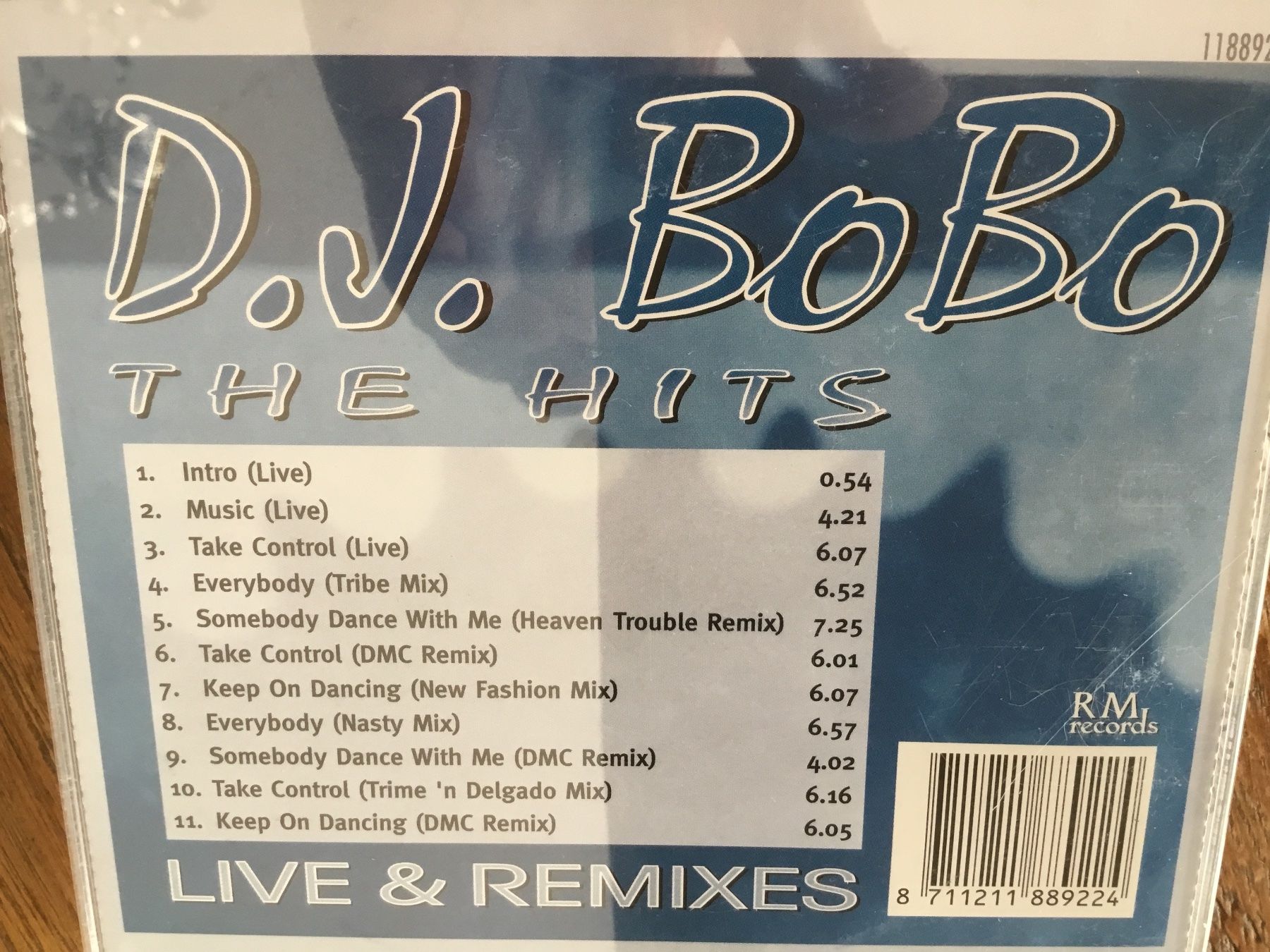 CD: D.J. Bobo - The Hits - Live & Remixes CD, – Usato da Thierachern venduto da sweden08 1