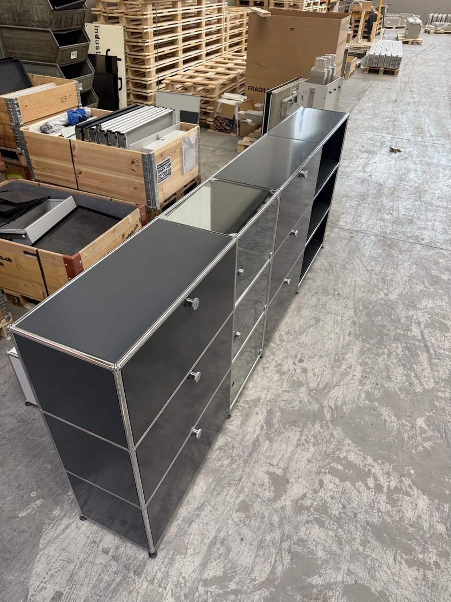 USM Scaffali: USM Haller Sideboard mit Vitrine 4x3 Anthrazitgrau Q2 – Usato da Balsthal venduto da Designhaus.Schmitt 3