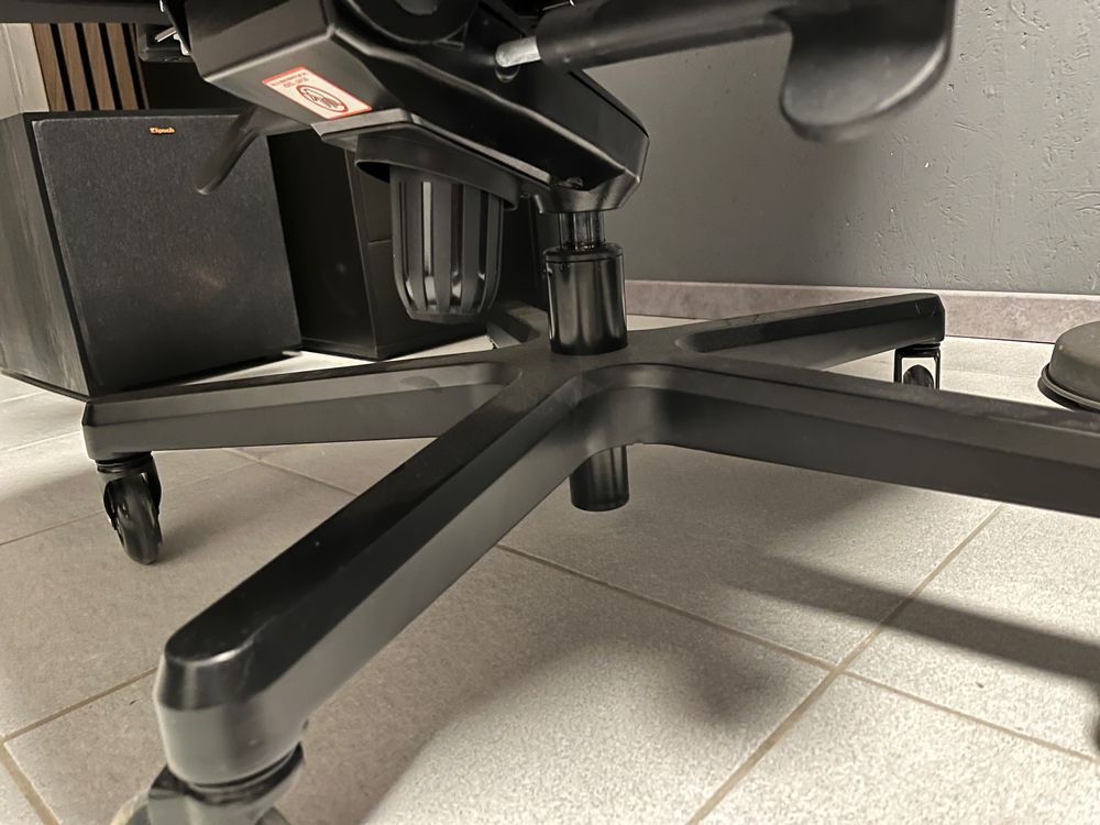 noblechairs HERO Black Edition Kaufen auf Ricardo