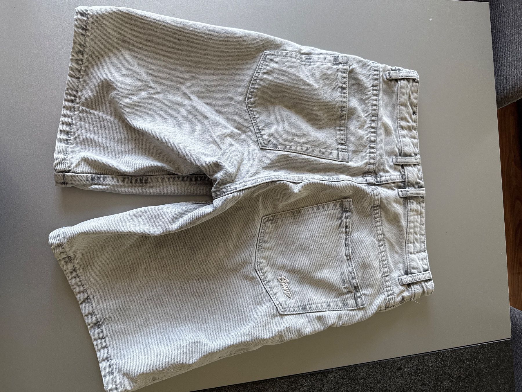 Jeans: Jeanshose kurz hellgrau Gr  34 – Usato da Rothenburg venduto da Rias 1
