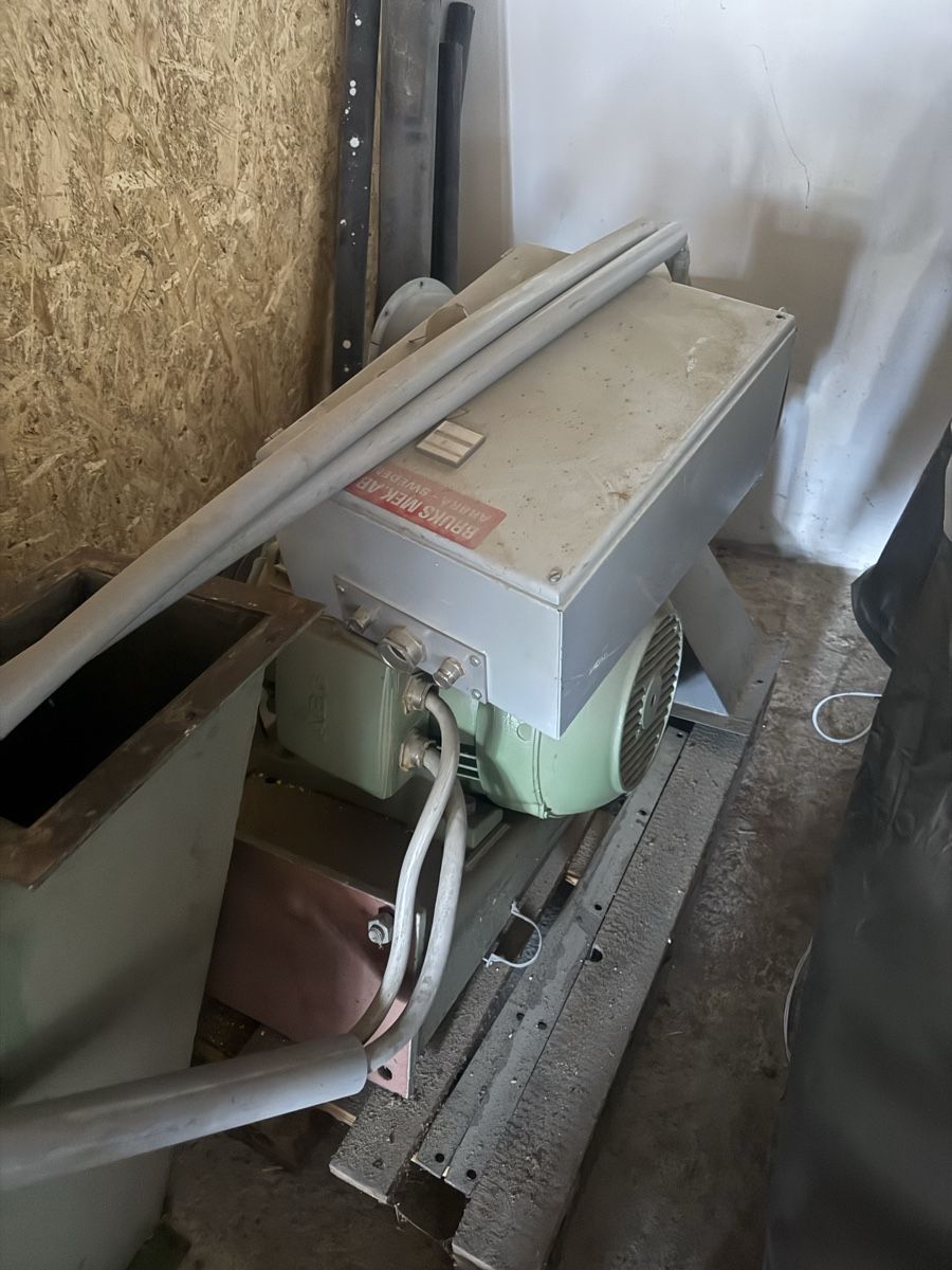 Toutes les machines: Holzhacker Scheibenhacker mit Elektromotor – D'occasion à Oberschrot par stuntman-bob 4