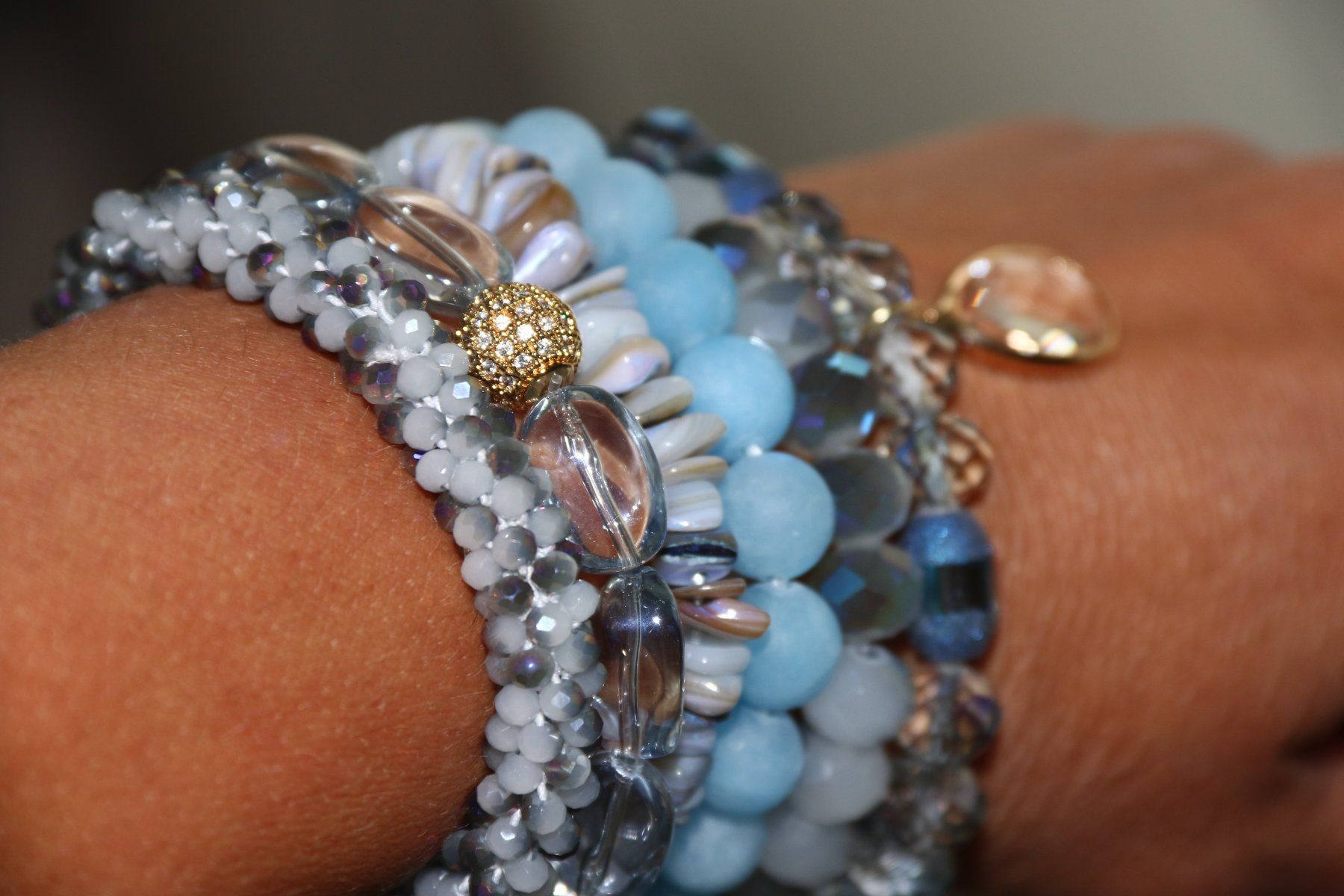 Bracciali & Braccialetti: Mega schönes Chic Armband Set 6tlg. NEU – Nuovo (secondo la descrizione) da Oberwil-Lieli venduto da Svetlana28 6
