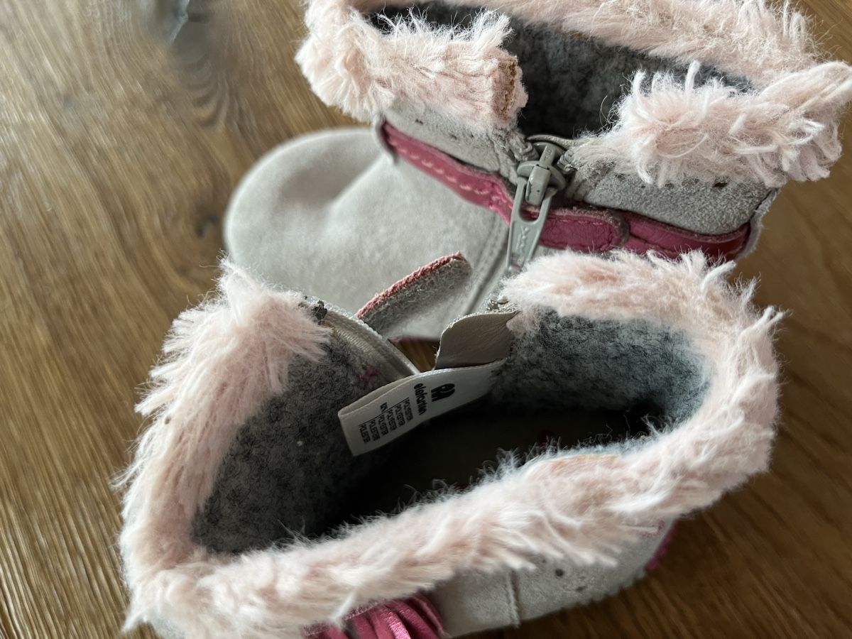 Elefanten Schuhe für Mädchen: Elefanten Schuhe Mädchen Größe 19 & 20 – Gebraucht aus Wolfwil von NewGirl 2