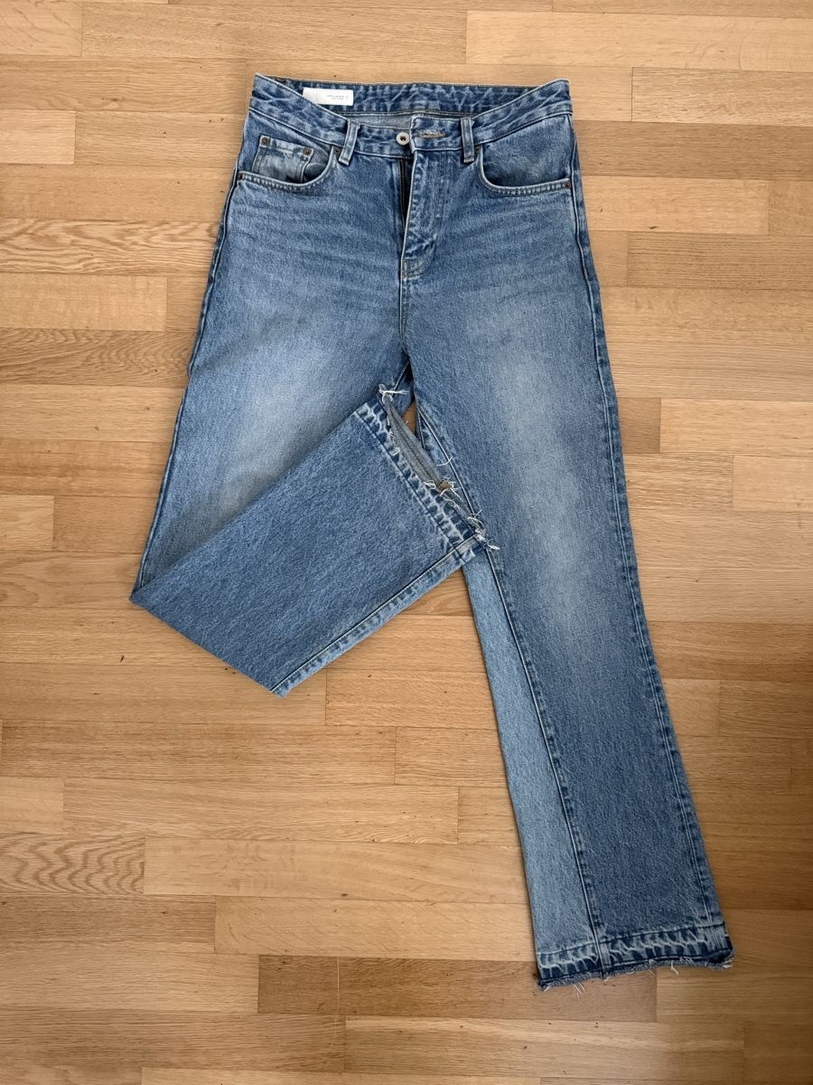 Zara Jeans: Flared Jeans – Nuovo (secondo la descrizione) da Dietikon venduto da AgathaJ 1