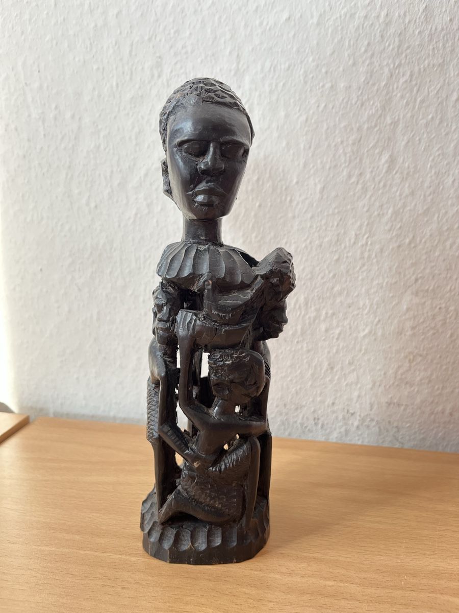 Sculture & Statue: Afrikanische Holzskulptur – Usato da Kilchberg ZH venduto da celinaemi