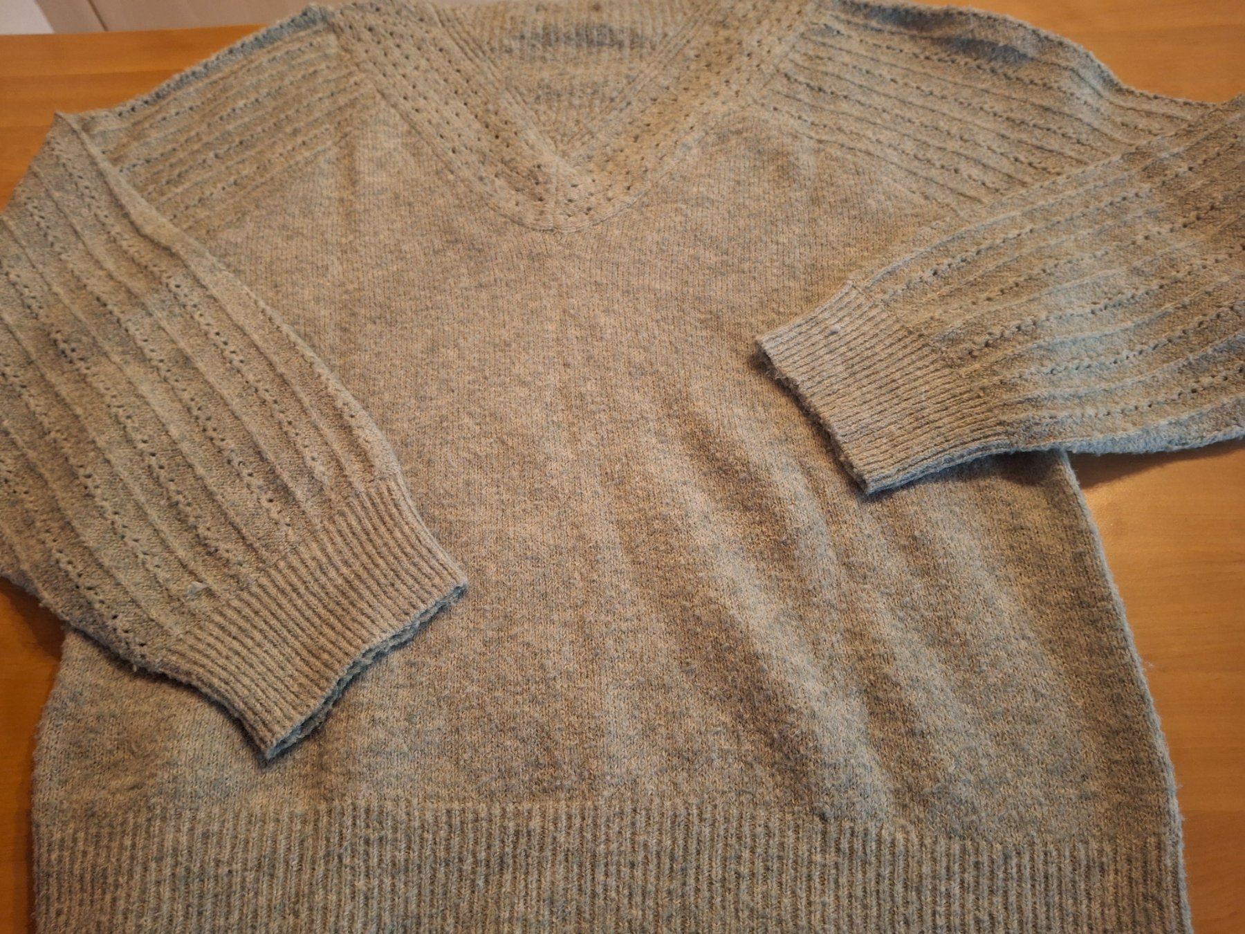 Maglioni & Felpe: Pull col en V vert pastel XL marque C & JO 35% cachemire – Usato da Villiers venduto da san_jn5w 5