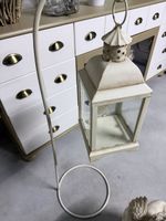 Laterne mit Metallständer weiss gebrauchter Zustand