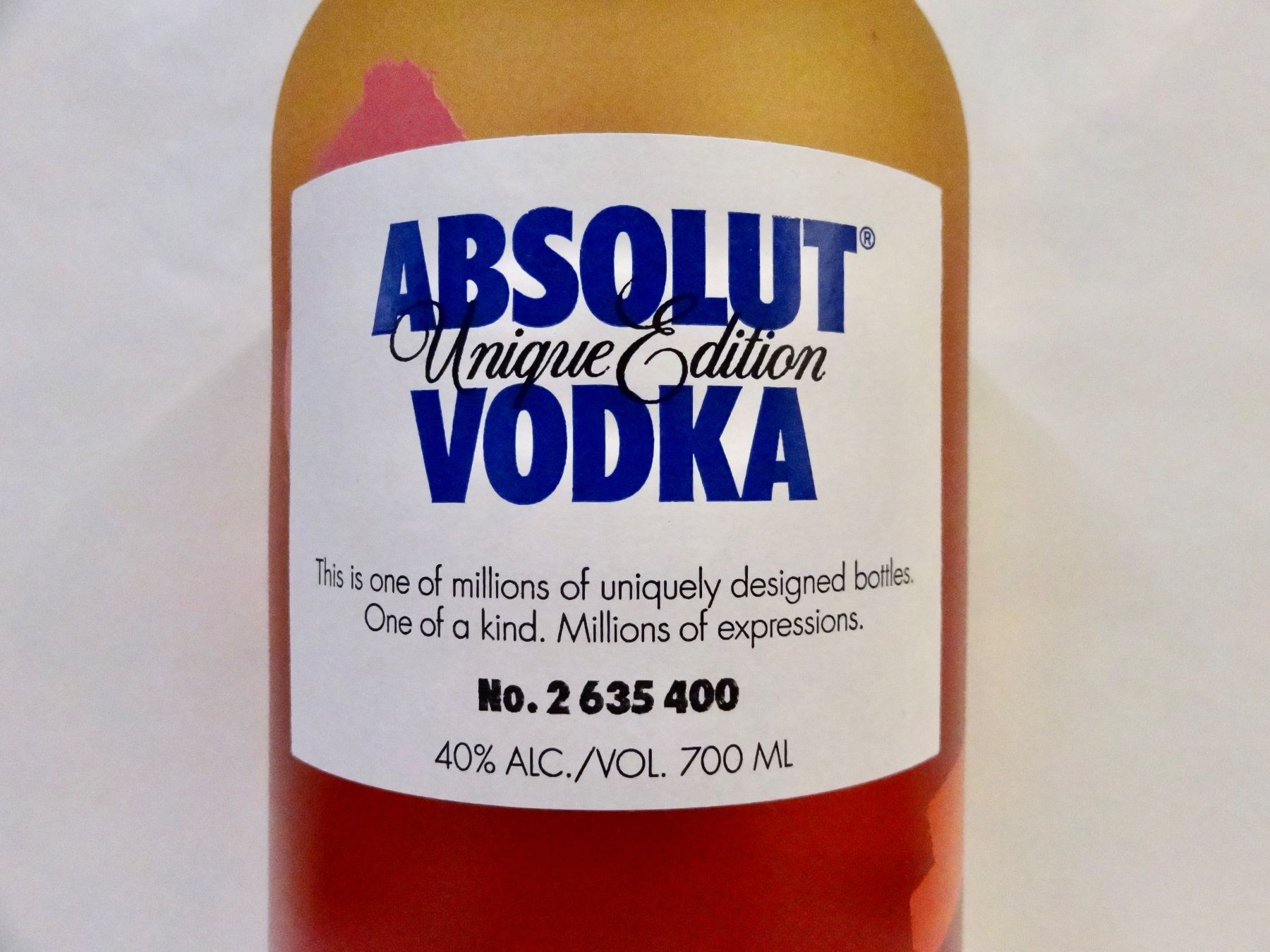 Absolut Vodka Bevande alcoliche: 1 x ABSOLUT VODKA ABSOLUT UNIQUE Edition 2012 – Nuovo e nell'imballaggio originale da Kerzers venduto da zimmergruen 2