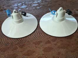 2 petites lampes anciennes en métal émaillé