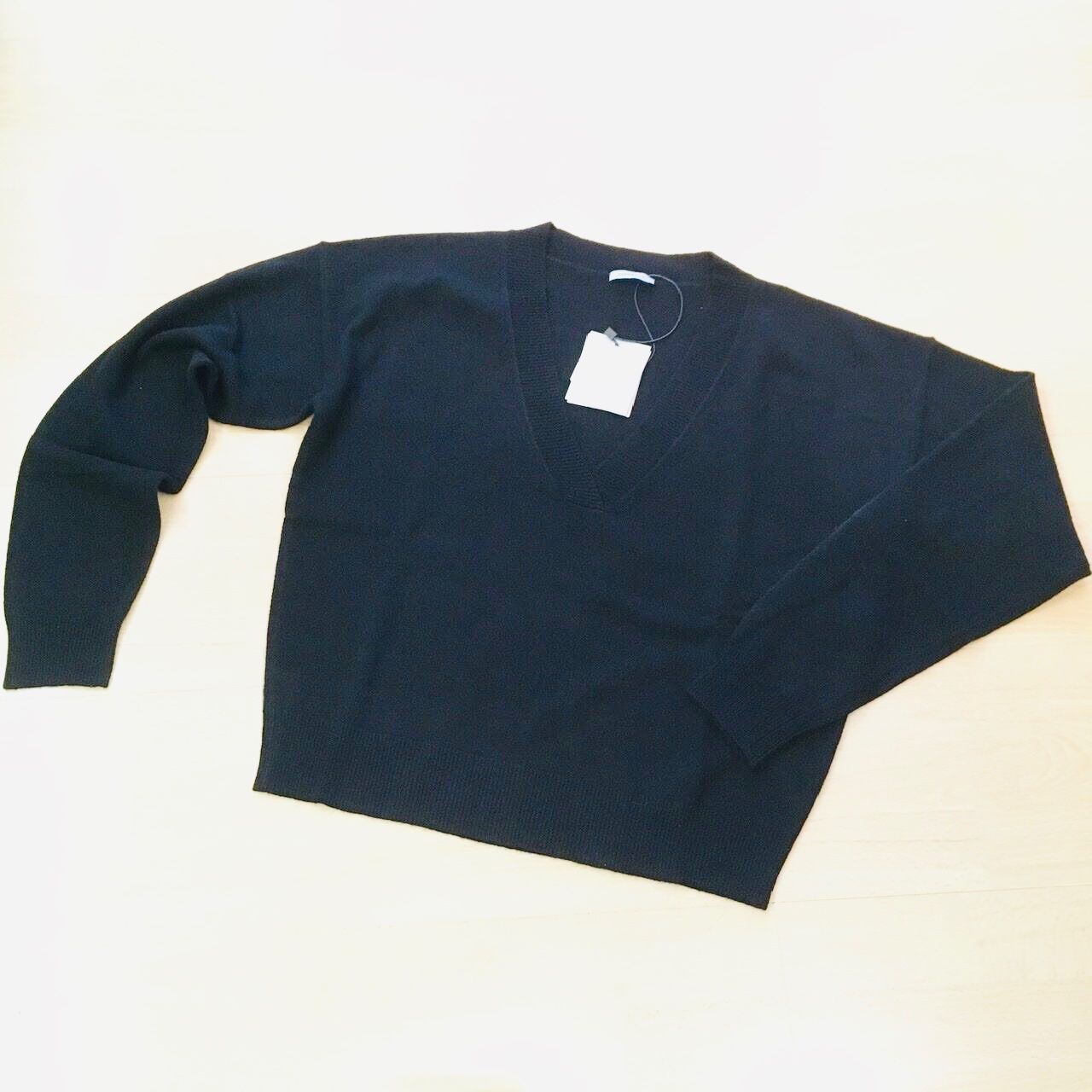 Marella Pulls & Sweat-shirts: Marella Fein Strick Pullover V Ausschnitt schwarz Gr 40 – Neuf avec emballage d'origine à Zürich par rar_b2y9
