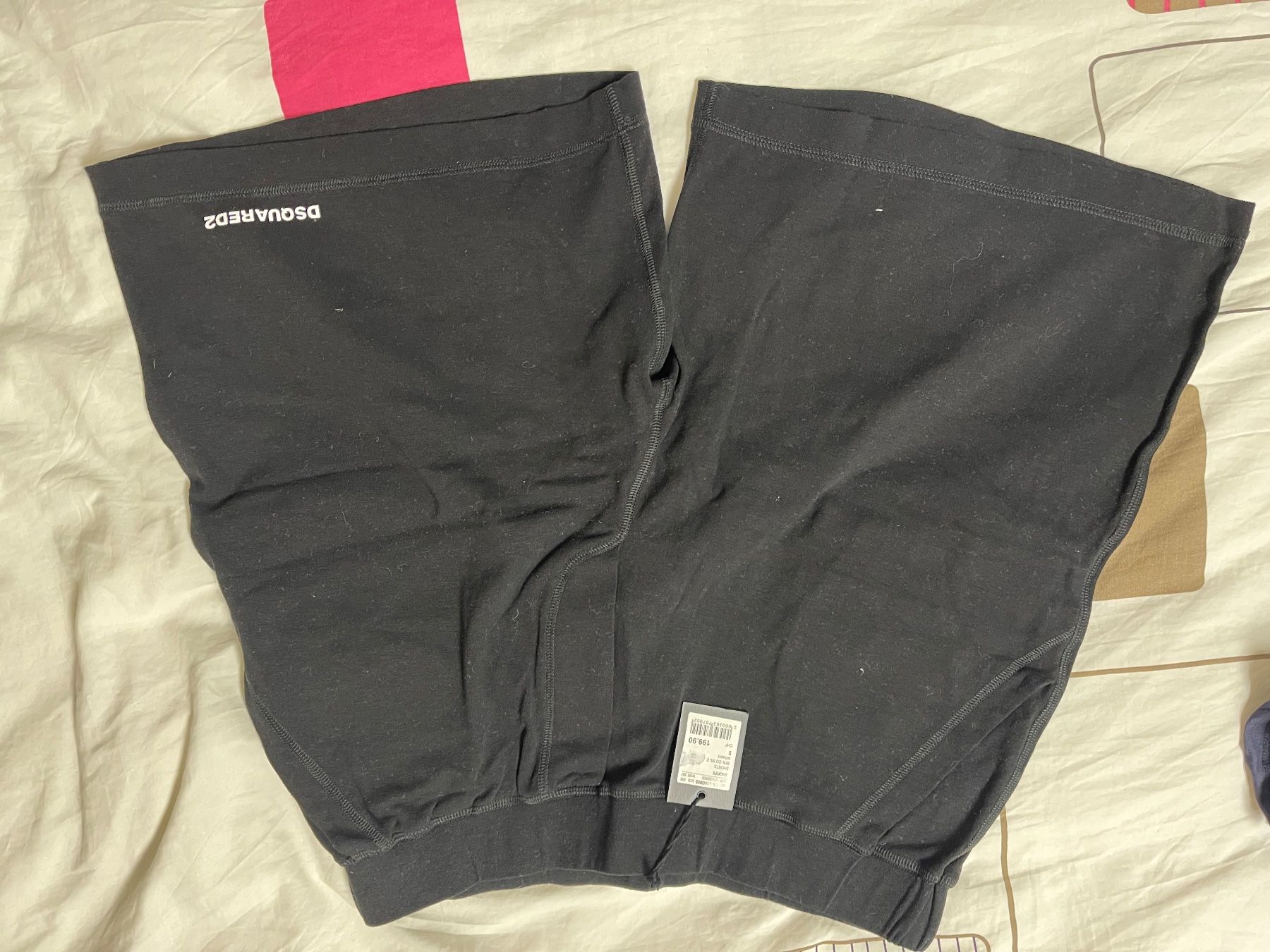 Dsquared2 Pantaloni: Dsquared2 shorts – Nuovo e nell'imballaggio originale da Fislisbach venduto da Brandopfer810