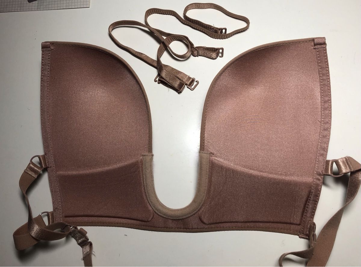 Sonstige Unterwäsche: Soutien-gorge NEUF push-up dos nu, 85B – Neu und originalverpackt aus Genève von fra_f685 1