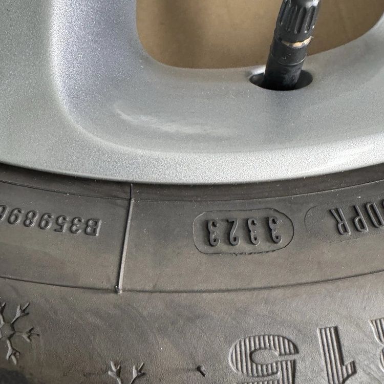 15 Zoll Felgen Satz Smart 453 Vanadiumsilber | A4534013900/4000
