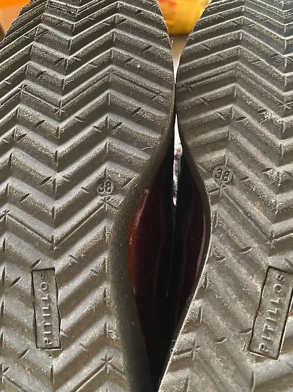 Damenschuhe: Rote Lackleder Loafer – Gebraucht aus Wohlen AG von Floflo200 2