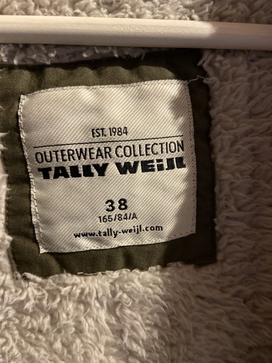 Tally Weijl Cappotti: Wintermantel – Usato da Sutz venduto da lue_r6b7 2