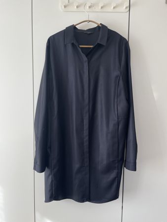 COS Hemdkleid aus Wolle, Grösse 44, Neuwertig