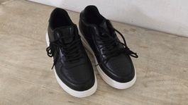 Sportliche Plateau Sneaker - 39 - Keilabsatz (versteckt)