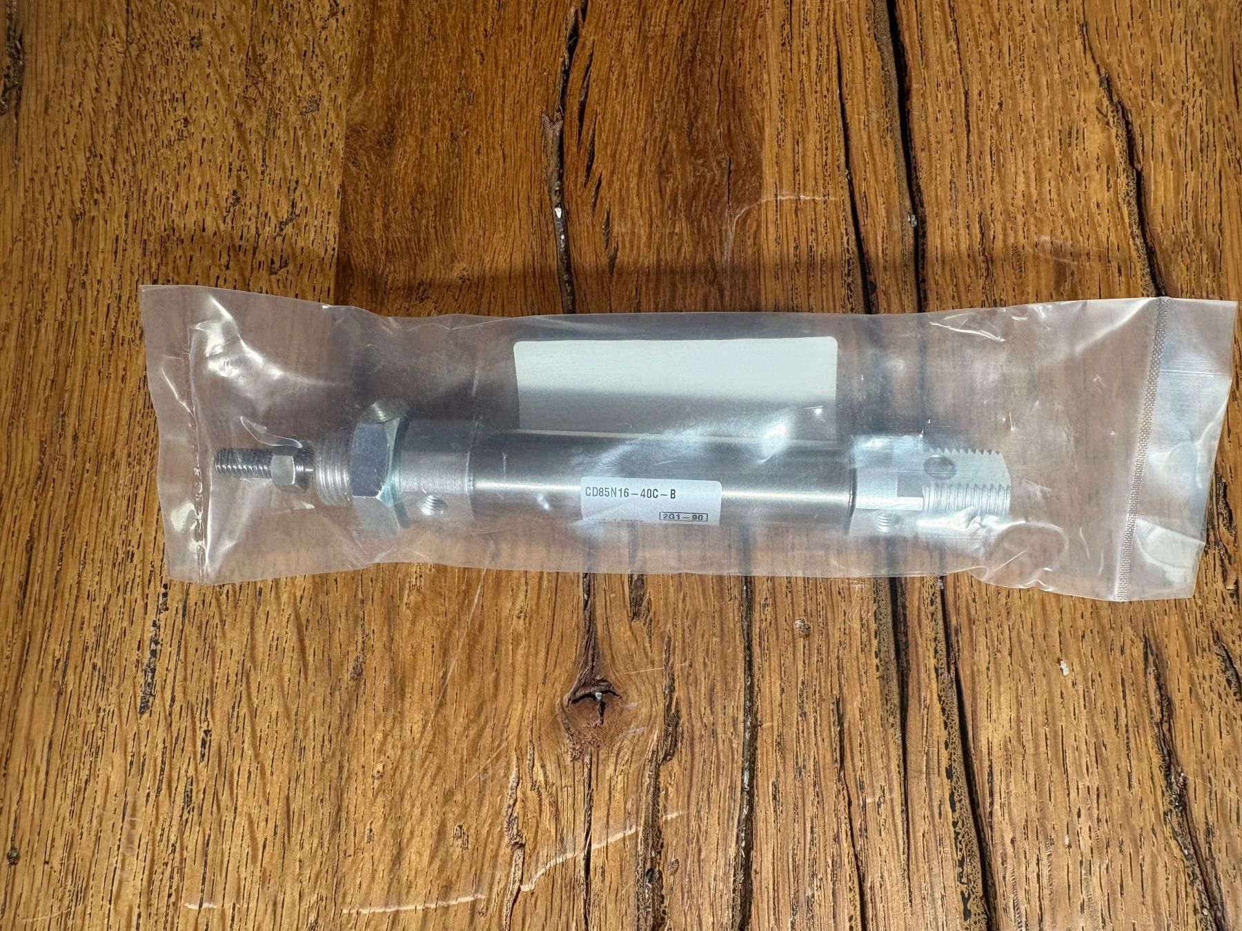 Sonstiger Industriebedarf: ISO-Zylinder CD85N16-40C-B – Neu und originalverpackt aus Hedingen von Luana02 2