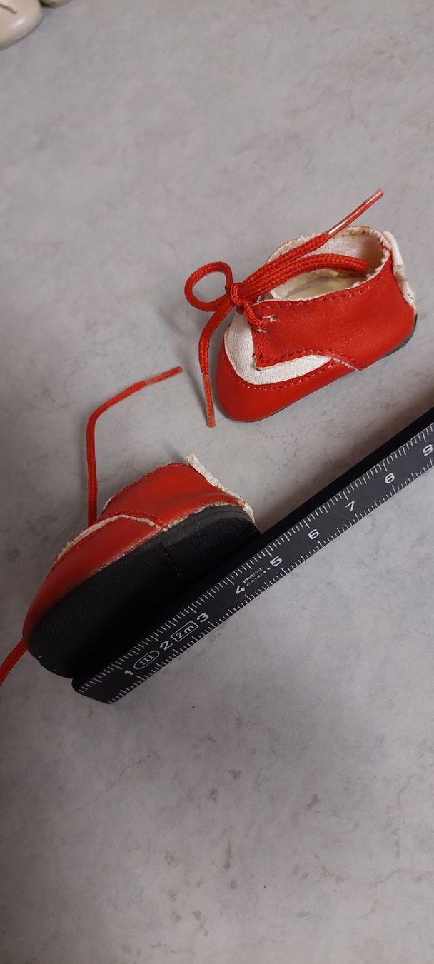 Puppen: Puppenschuhe – Gebraucht aus Muri AG von nindo1 3