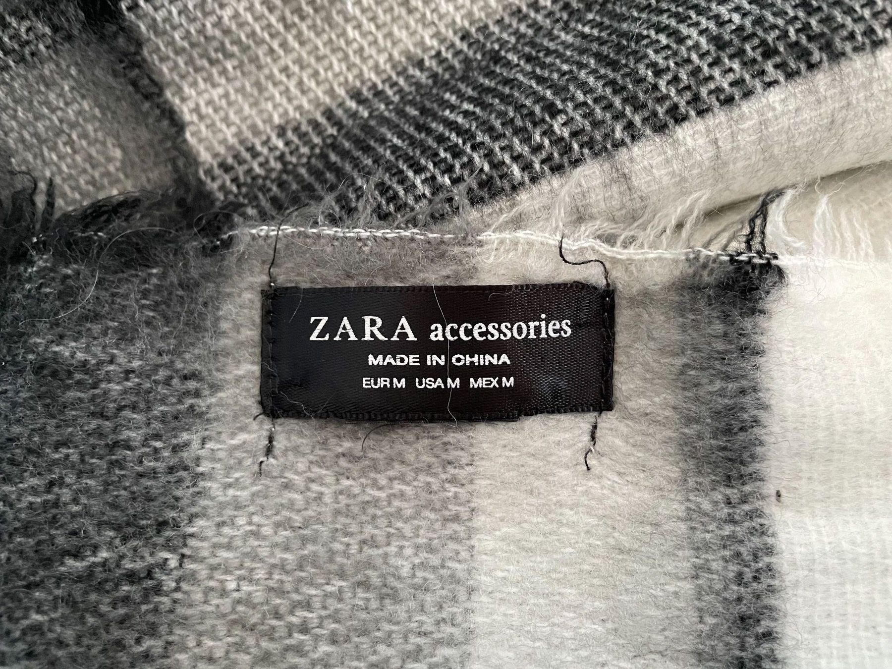Zara Foulard & Sciarpe: Schal Zara – Usato da Basel venduto da Robyn20 7
