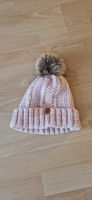Rosa Wintermuetze mit Bommel, warm und kuschelig!
