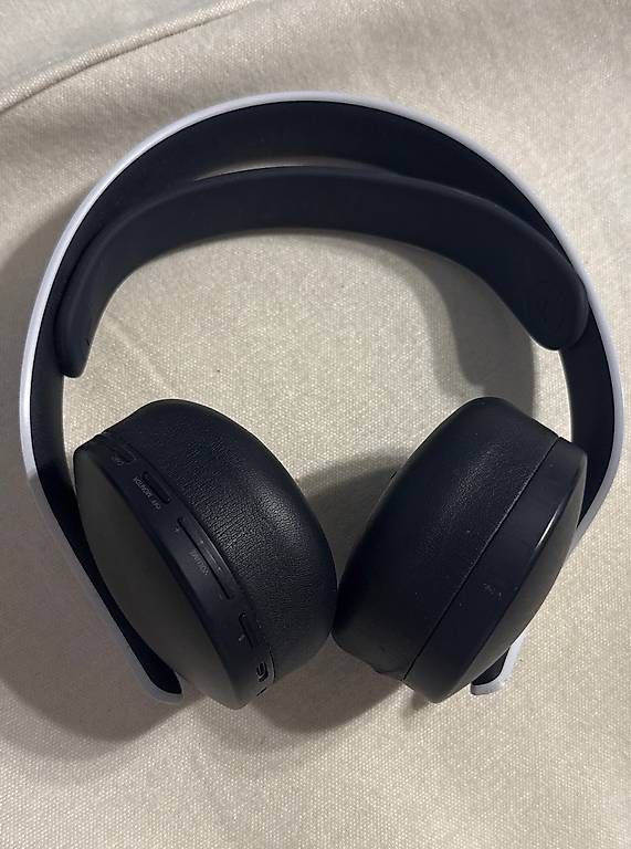 Sony Cuffie: Sony Pulse 3D Wireless Headset PS5 – Usato da Schlieren venduto da Shayn_L 1