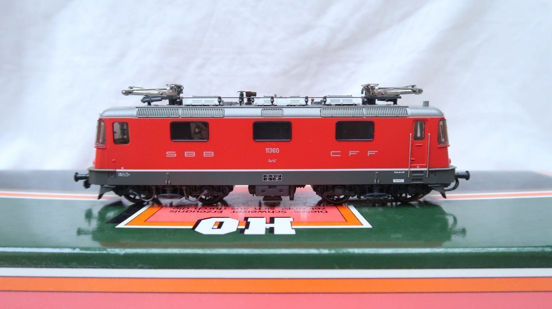 Hag Modellini di ferrovie: HAG Nr.212 Re4/4 II SBB rot – Nuovo (secondo la descrizione) da Muttenz venduto da Laeckerlihamschter 5