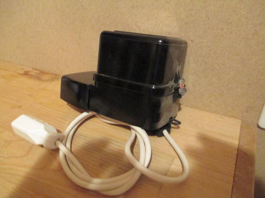Stecker: Elektro Zählwerk  – Gebraucht aus Riehen von dipus 3
