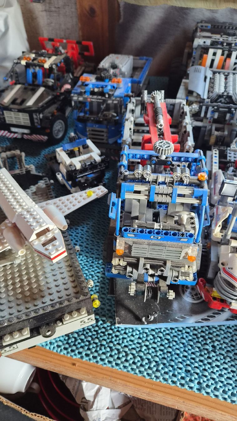 Lego Jeux de construction: Lego Technics Riesensammlung – D'occasion à Kölliken par Upcycling-by-Mc-TAM