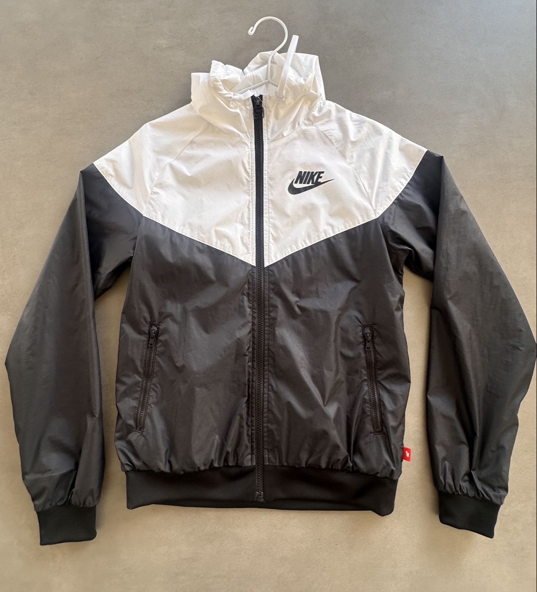 Nike Jacken: Nike Windjacke – Neu (gemäss Beschreibung) aus Zollbrück von ana_aeb
