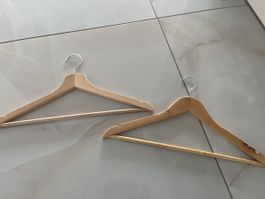 Kleiderbügel aus Holz Total 16 Stück Neu