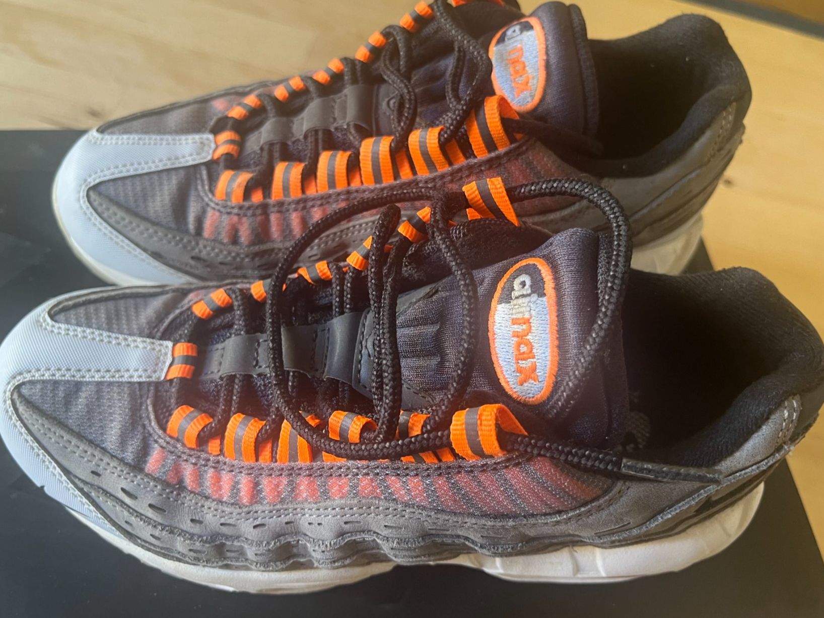 Scarpe per ragazzi: Nike Air Max 95, gr 36, mit Originalbox – Usato da wald zh venduto da soniq 3
