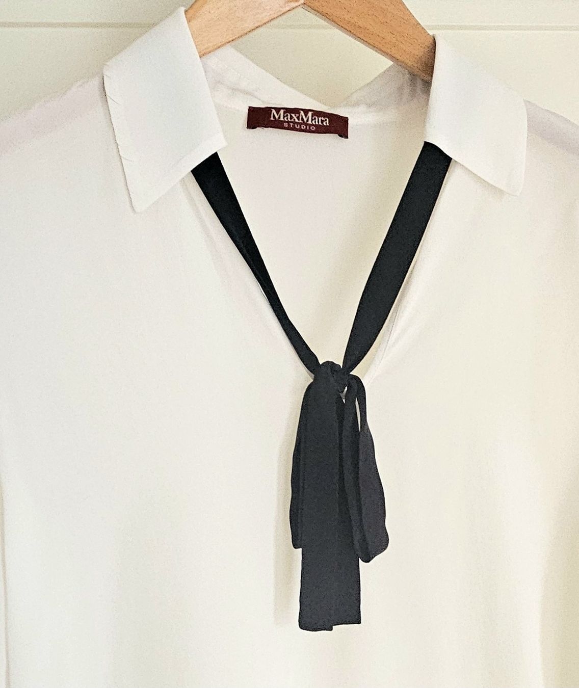 Max Mara Camicette: Max Mara Studio Seidenbluse mit Schleife, Gr. 36 Top! – Usato da Zürich venduto da tachermann 4
