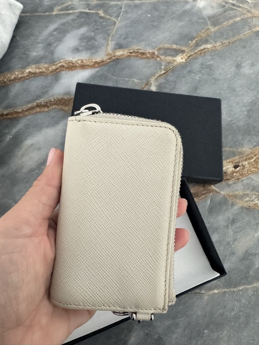 Prada Portefeuilles: Prada porta carte  – Neuf (Voir description) à cadempino par fio_cbt9 4