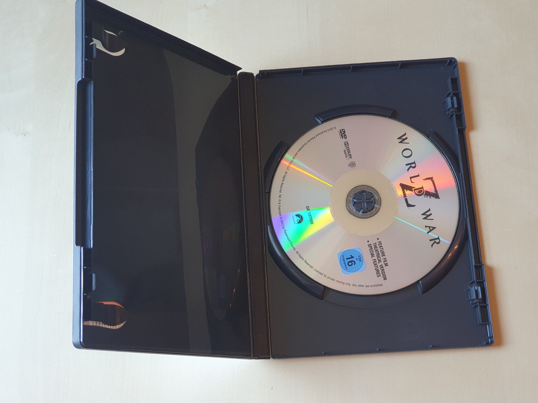 Tous les DVDs: World War Z – D'occasion à Stansstad par collectorsshop 2