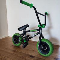 Mini BMX Rocker black green 