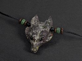 Fuchskopf/Wolfskopf Kette aus Drachenblut Jaspis