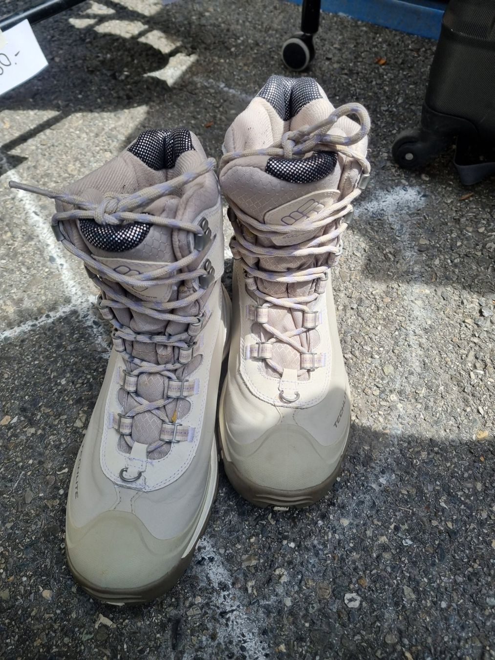 Scarpe da uomo: Chaussures de neige – Usato da Onex venduto da oph_hnr9 1