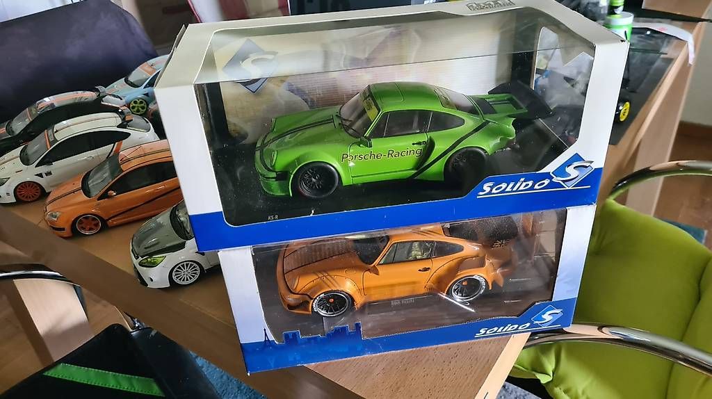 Modellini d'auto: 2 PORSCHE MODELLE 911 1:18 – Usato da Ittigen venduto da ROCKY1964 2