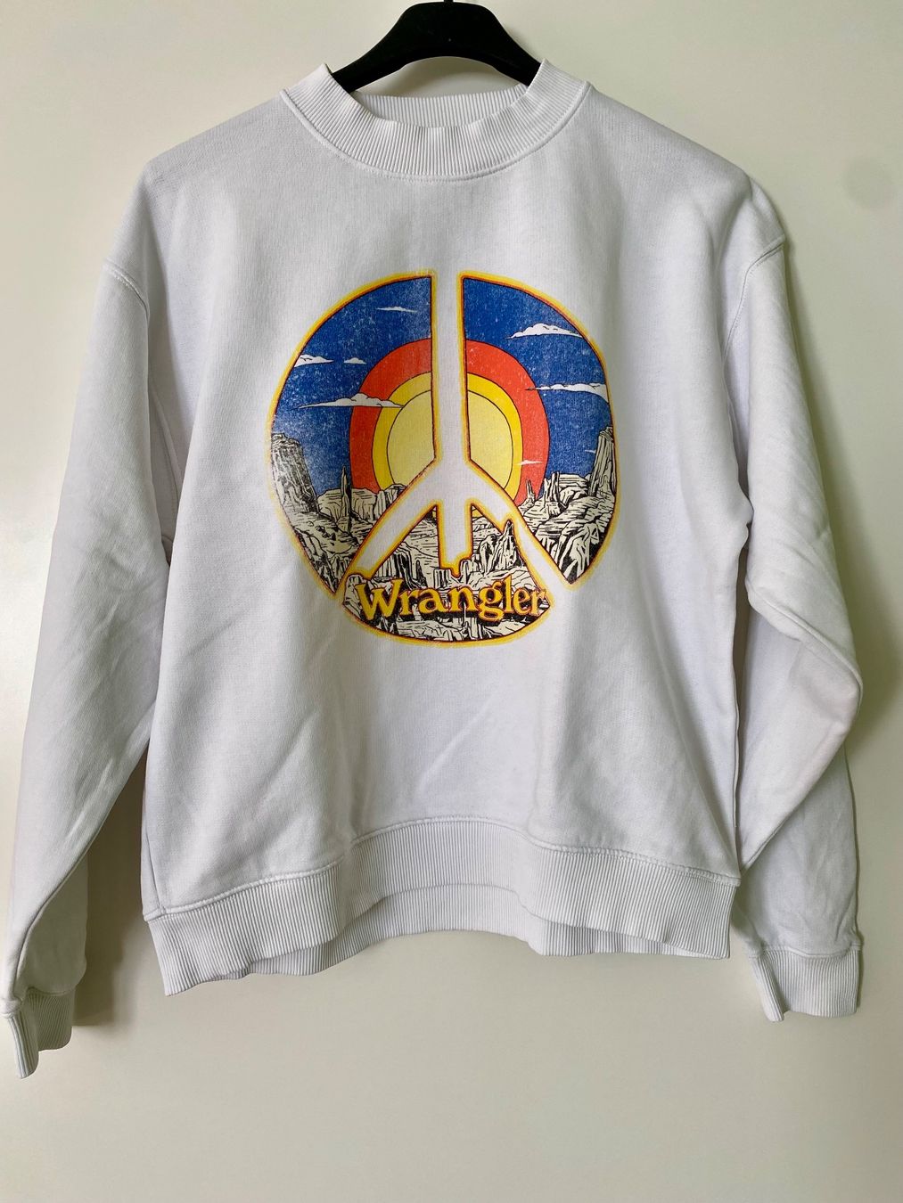 Maglioni & Felpe: Wrangler Sweater, Peace Zeichen, Weiss – Usato da Stadel b. Niederglatt venduto da sandart