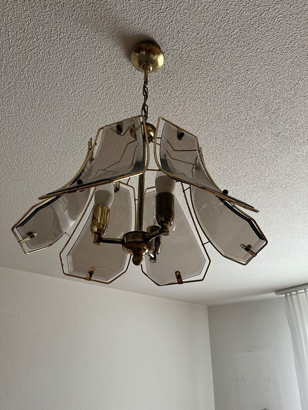 Kronleuchter & Deckenlampen: Vintage Deckenleuchte Messing mit Glas-Elementen – Gebraucht aus Münchenbuchsee von Lucy415 2