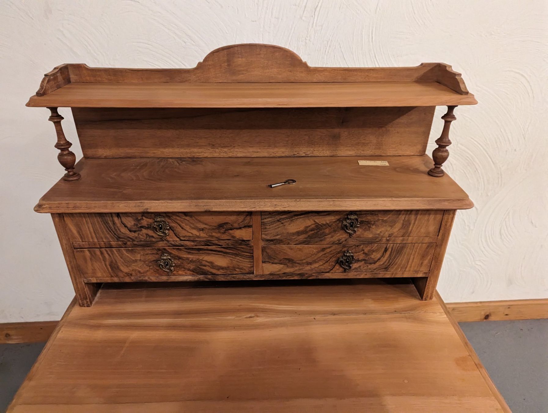 Scrivanie: Jugendstil Damensekretär – Usato da Stäfa venduto da MichaelHiu 1