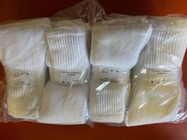 LOT De Chaussettes Tennis Blanc Taille 39/42 (24 paires)