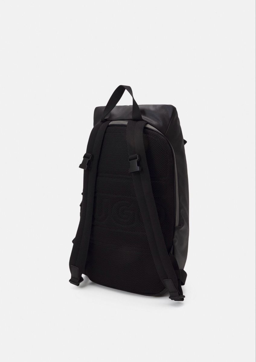 Hugo Boss Zaini: HUGO Quantum Backpack – Schwarzer Tagesrucksack – Nuovo e nell'imballaggio originale da Oberriet SG venduto da Michele_Kaufmann 1