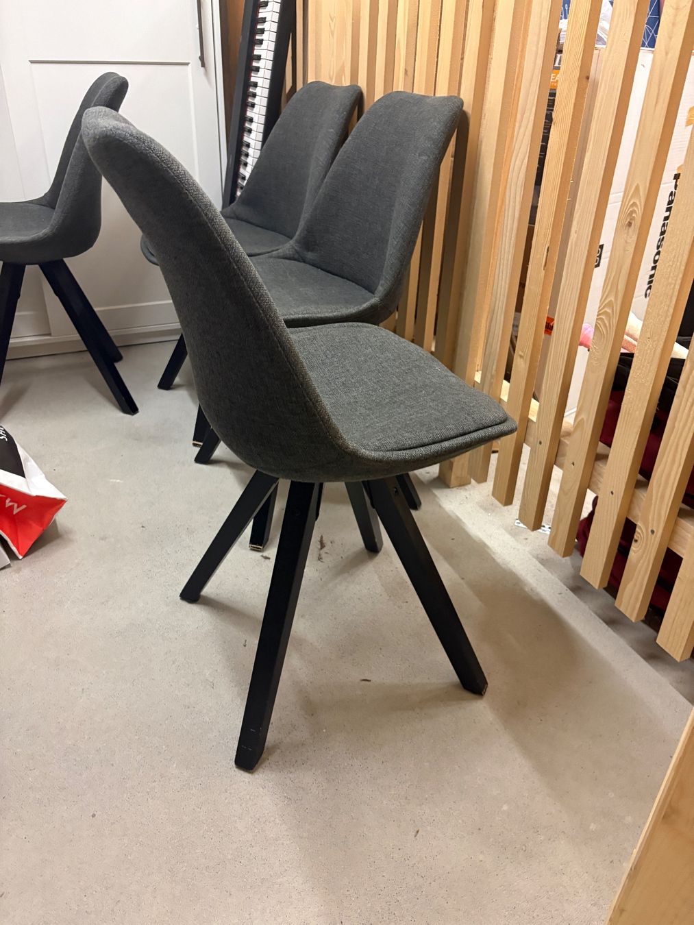 Sedie: 4 Esszimmerstühle / 4 dining chairs – Usato da Zürich venduto da WesJes_65 2