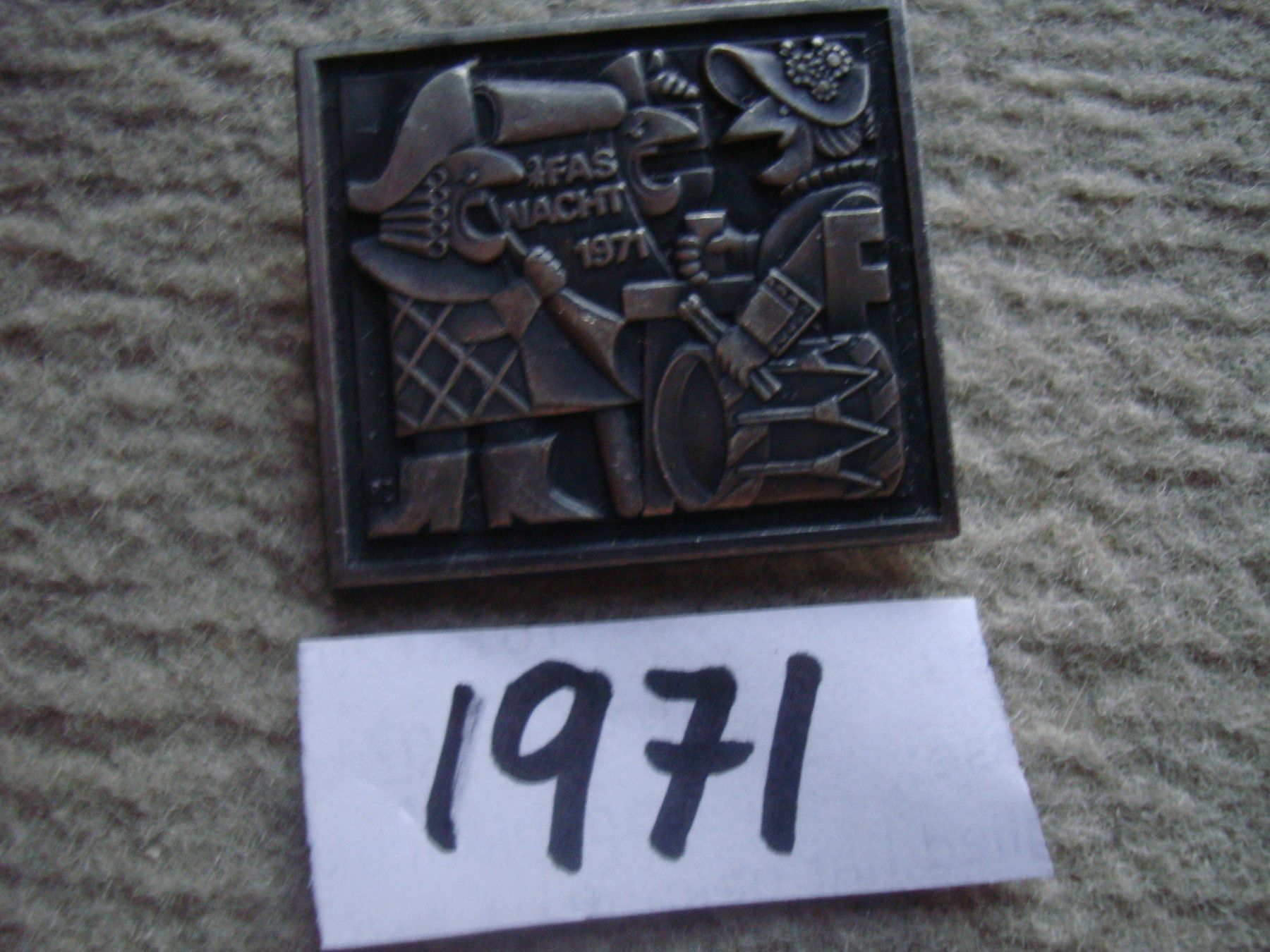 Basler Placchette & Badge: Basler Plakette 1971 Silber – Usato da Arlesheim venduto da printz01
