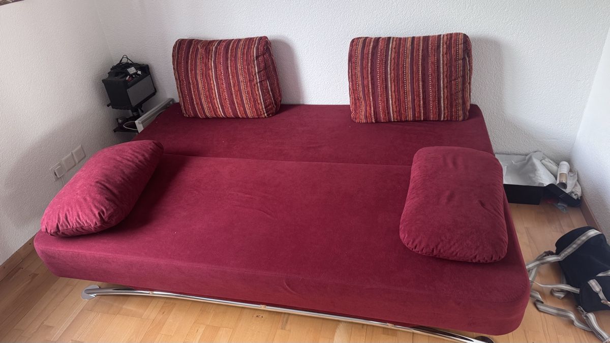 Sofas: Bett Sofa – D'occasion à Holderbank AG par min_285m 2
