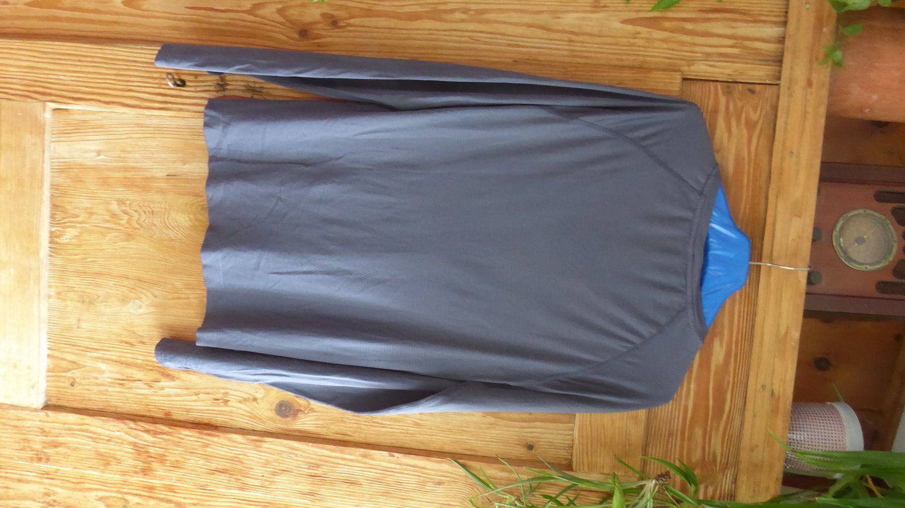Maglioni & Felpe: Sport ESSENTIAL Sweatshirt Gr M – Usato da Sargans venduto da Benziner 4